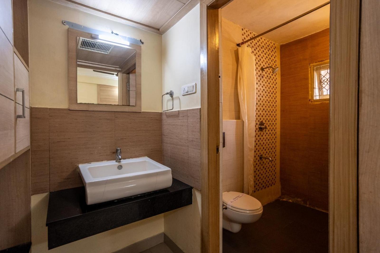 Sree Bharani Hotels Tirunelveli Eksteriør billede
