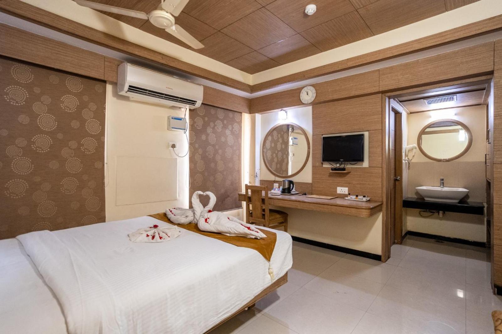 Sree Bharani Hotels Tirunelveli Eksteriør billede