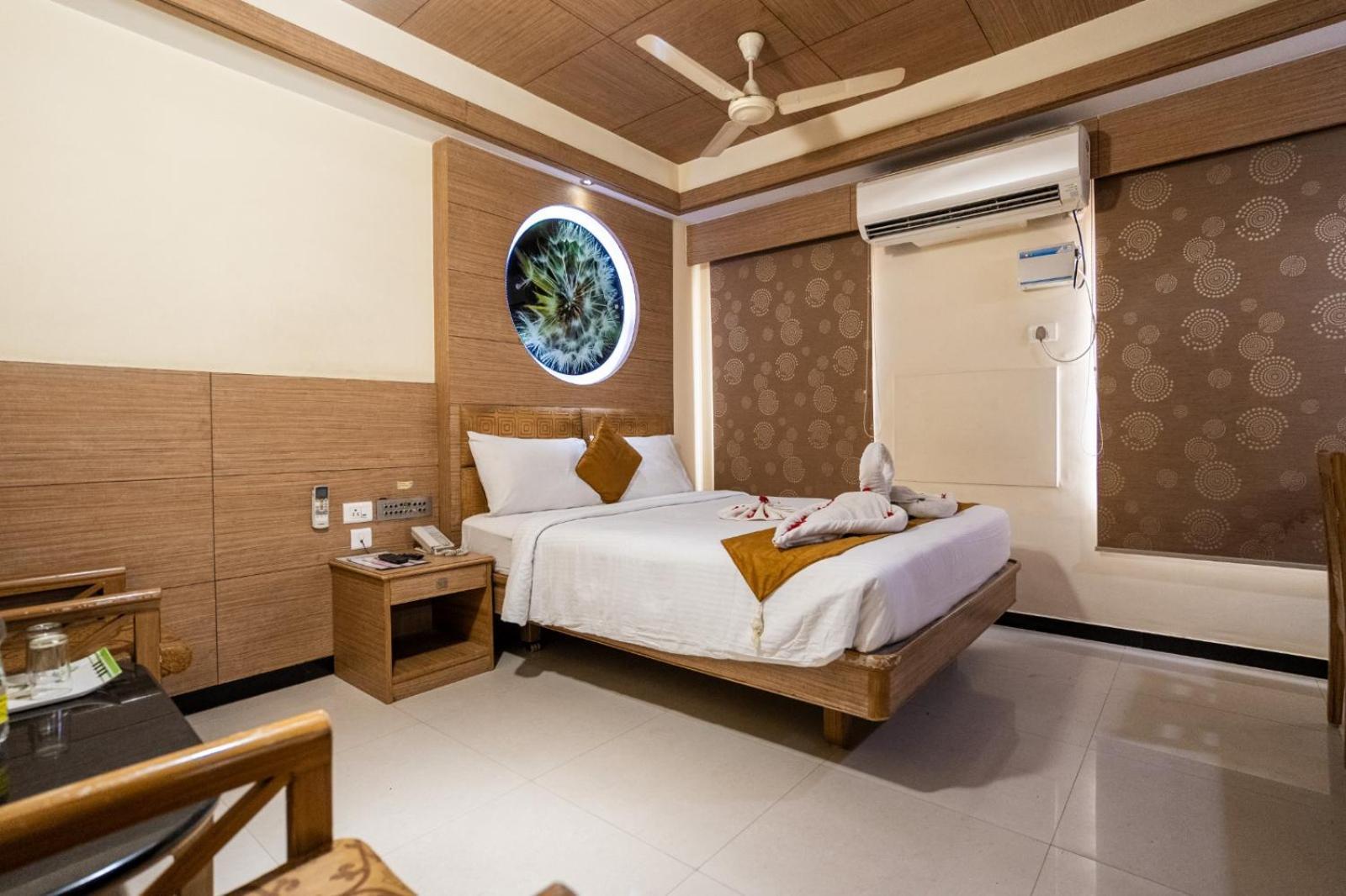 Sree Bharani Hotels Tirunelveli Eksteriør billede