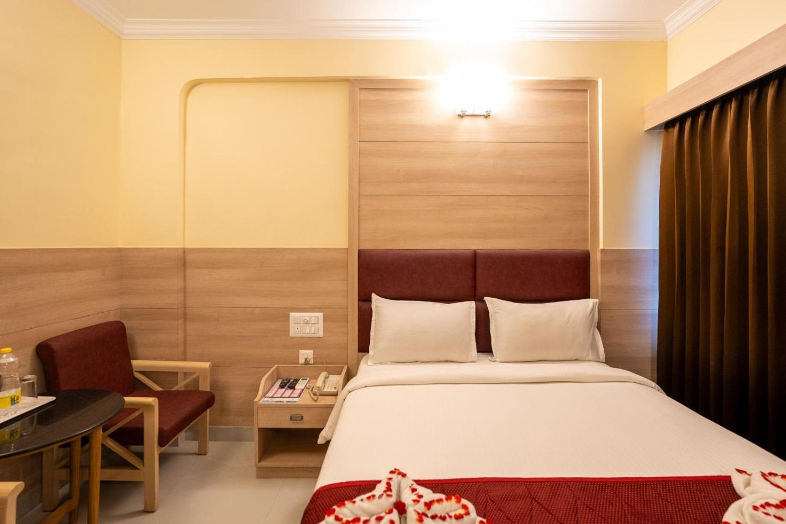 Sree Bharani Hotels Tirunelveli Eksteriør billede