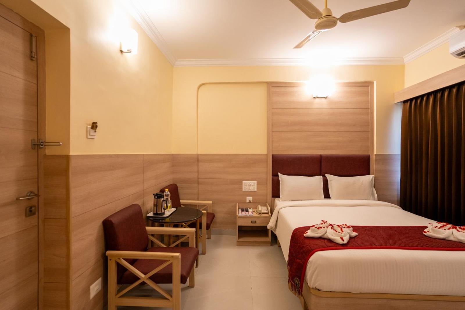 Sree Bharani Hotels Tirunelveli Eksteriør billede