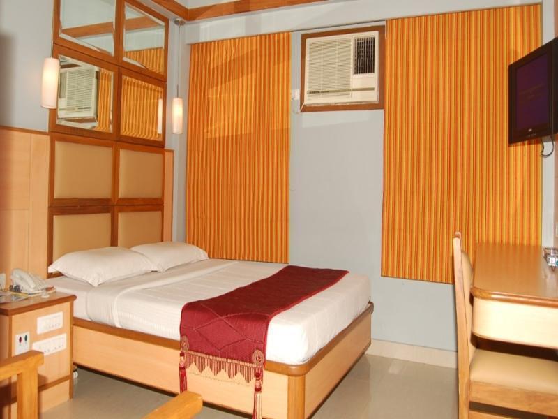 Sree Bharani Hotels Tirunelveli Eksteriør billede